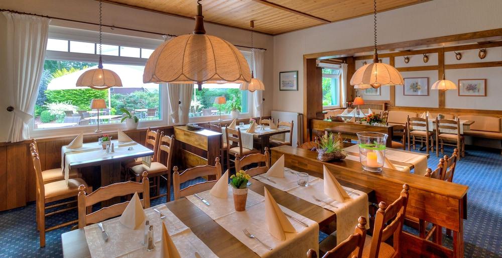 Landgasthof "Zum Gruenen Walde" Nordholz Eksteriør billede