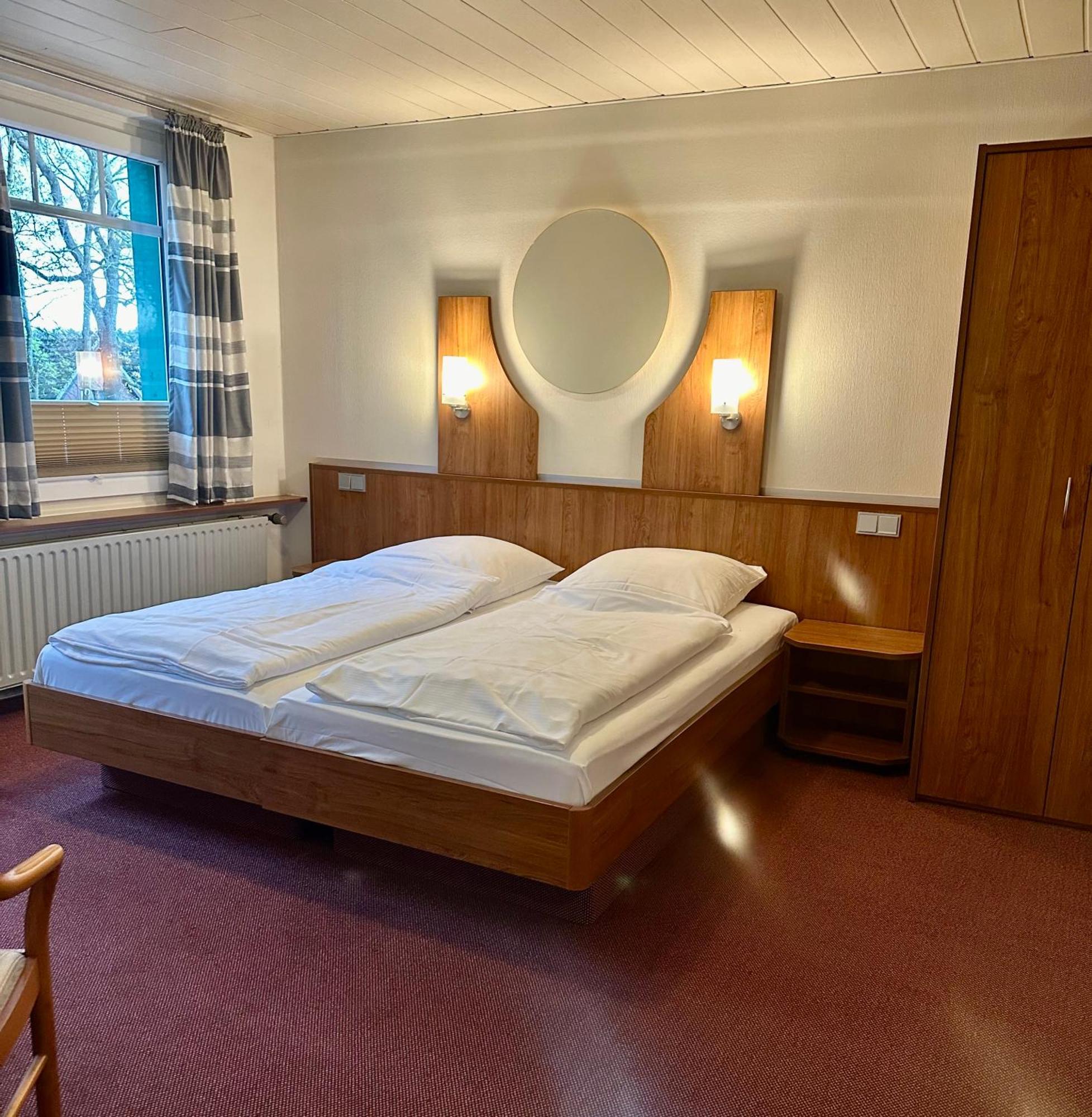 Landgasthof "Zum Gruenen Walde" Nordholz Eksteriør billede